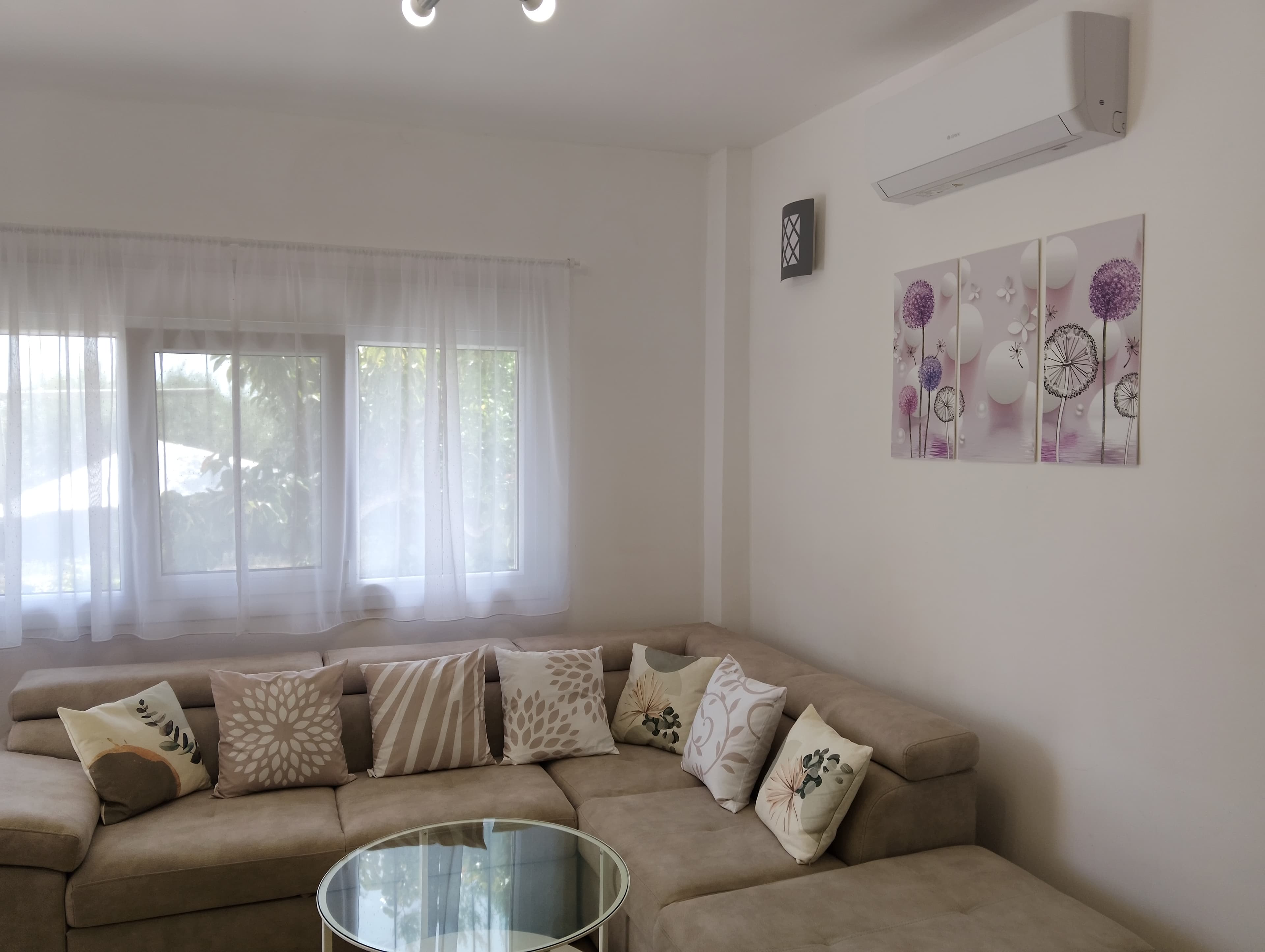 Apartment 1 · Living room 3