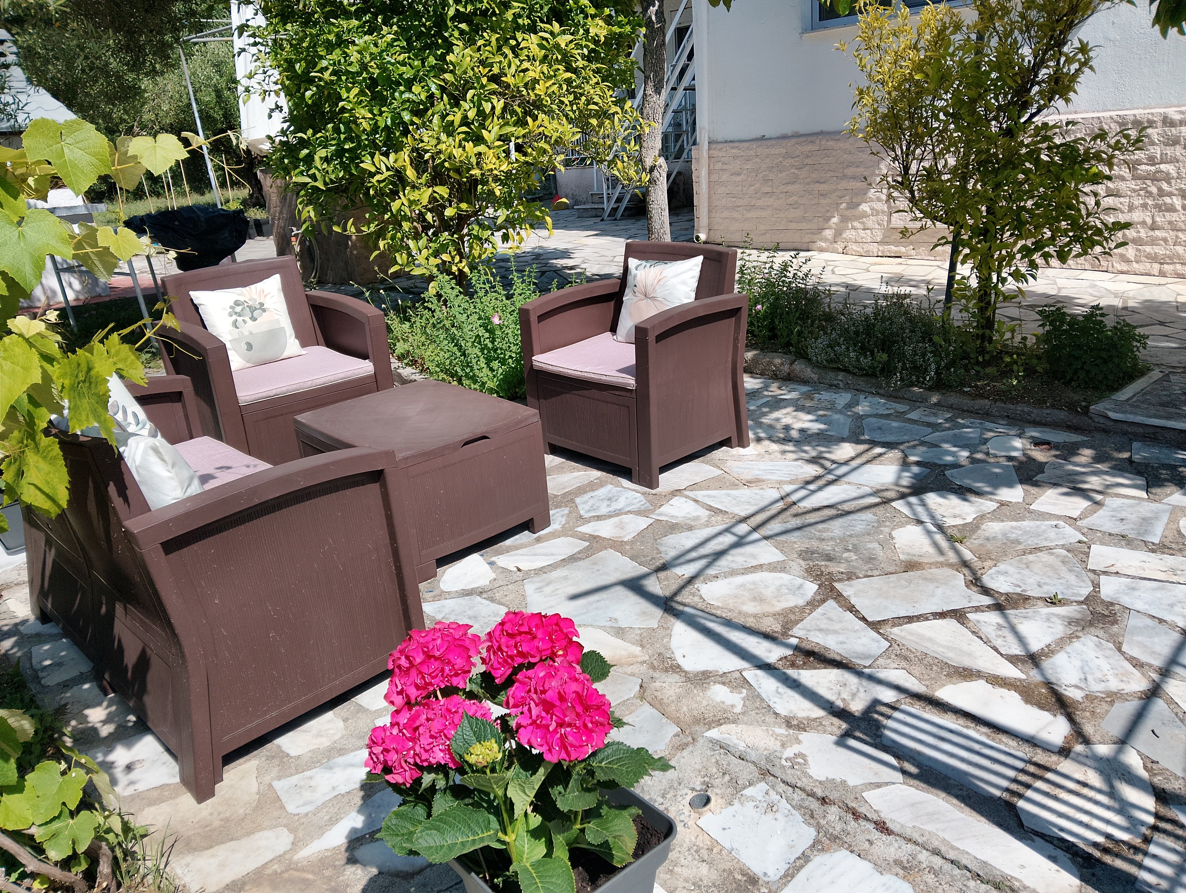 Quiet neighborhood feel in Sozopoli